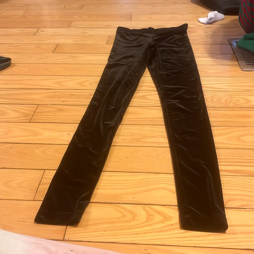 Forever 21 velvet leggings🖤